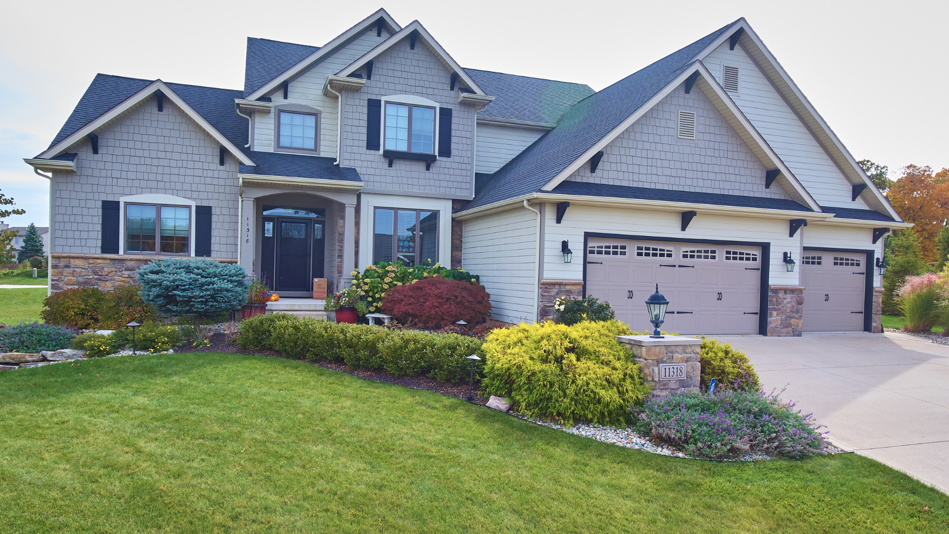roofing & siding company